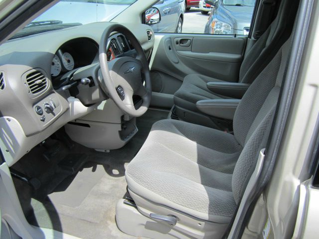 2005 Chrysler Town and Country Elk Conversion Van