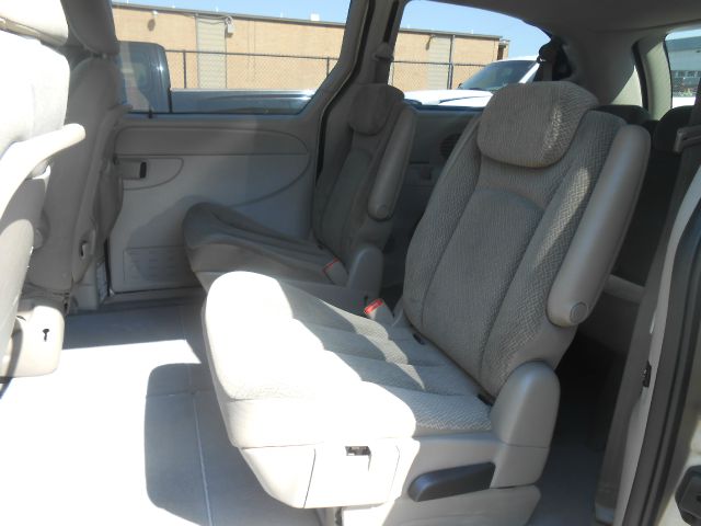 2005 Chrysler Town and Country Elk Conversion Van