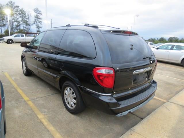 2005 Chrysler Town and Country 3.5