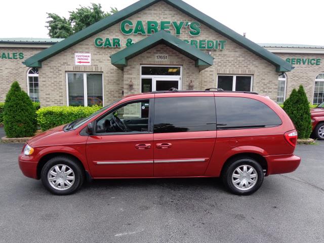 2005 Chrysler Town and Country 3.5