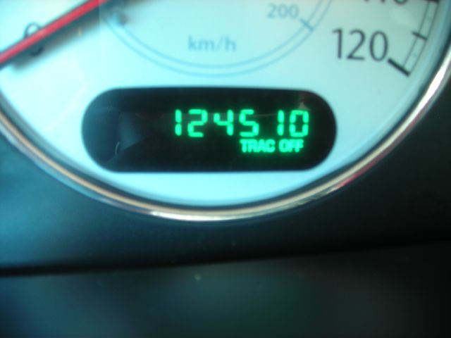 2005 Chrysler Town and Country SLT 25