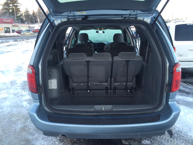 2005 Chrysler Town and Country Elk Conversion Van