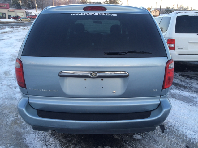 2005 Chrysler Town and Country Elk Conversion Van