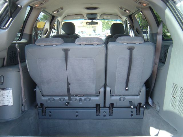 2005 Chrysler Town and Country 3.5