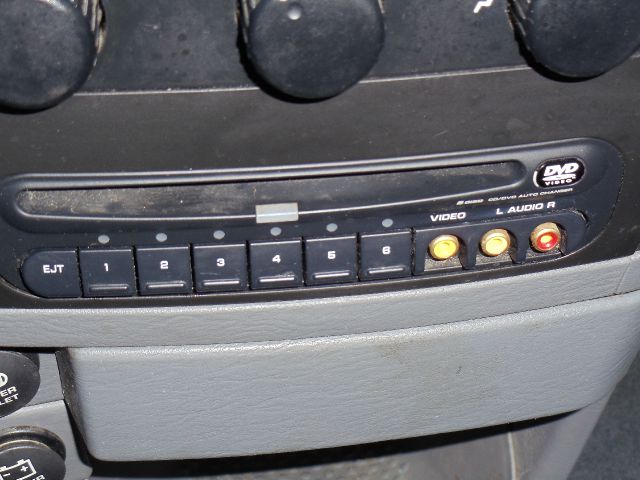 2005 Chrysler Town and Country 3.5