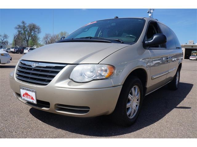 2005 Chrysler Town and Country 3.5
