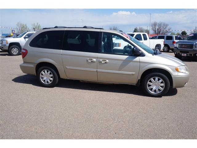 2005 Chrysler Town and Country 3.5