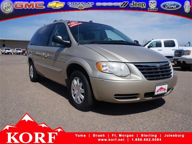 2005 Chrysler Town and Country 3.5