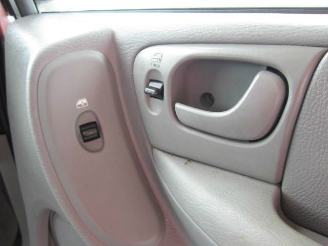 2005 Chrysler Town and Country Ext Cab 125.9 WB 4WD