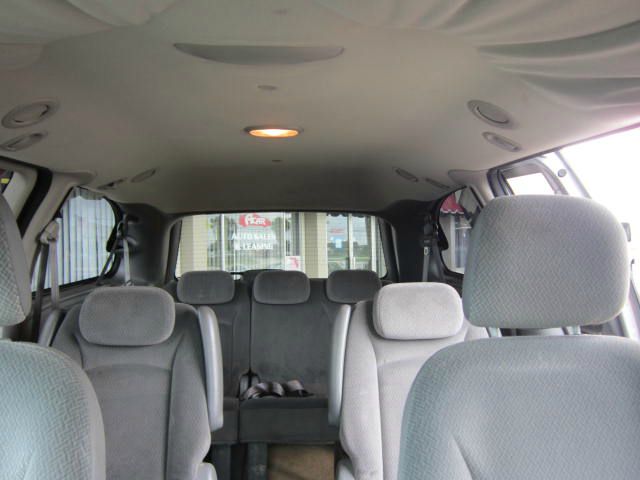 2005 Chrysler Town and Country Ext Cab 125.9 WB 4WD