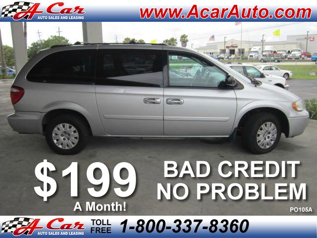 2005 Chrysler Town and Country Ext Cab 125.9 WB 4WD