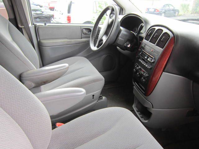 2005 Chrysler Town and Country Ext Cab 125.9 WB 4WD