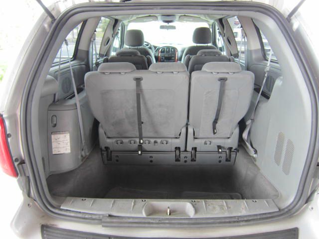 2005 Chrysler Town and Country Ext Cab 125.9 WB 4WD