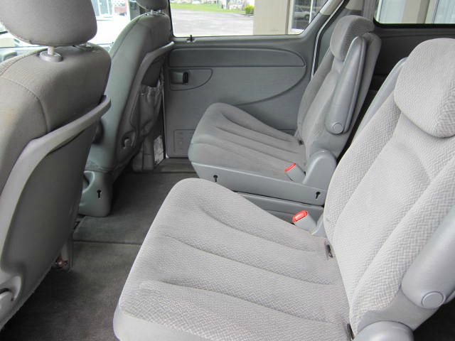 2005 Chrysler Town and Country Ext Cab 125.9 WB 4WD