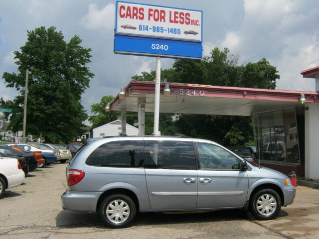 2006 Chrysler Town and Country 3.5