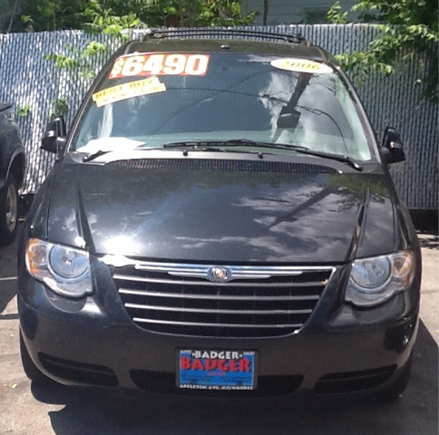 2006 Chrysler Town and Country 3.5