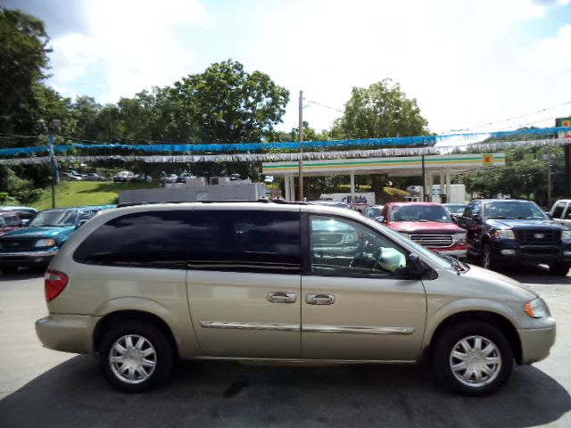 2006 Chrysler Town and Country 3.5