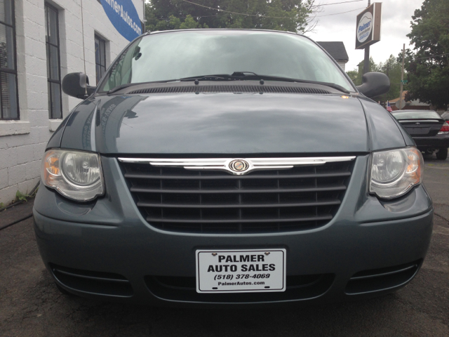 2006 Chrysler Town and Country 3.5