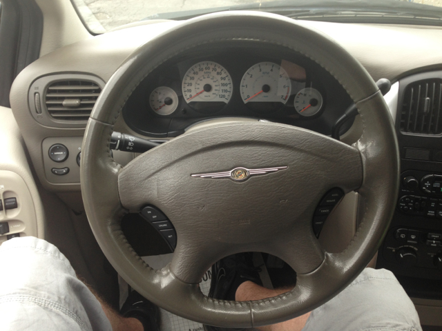 2006 Chrysler Town and Country 3.5