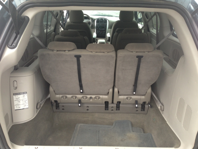 2006 Chrysler Town and Country 3.5