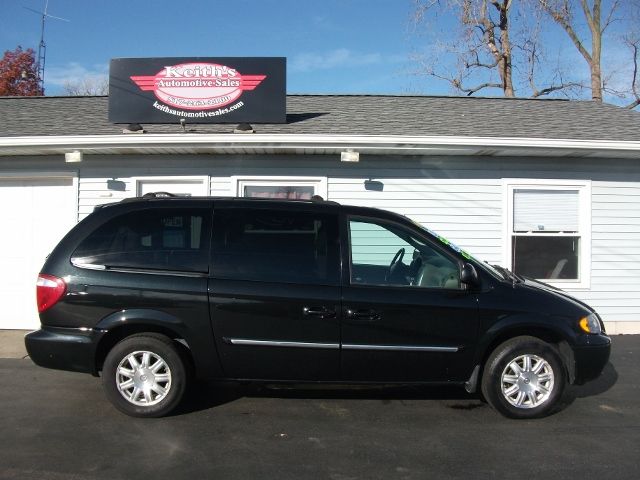 2006 Chrysler Town and Country 3.5