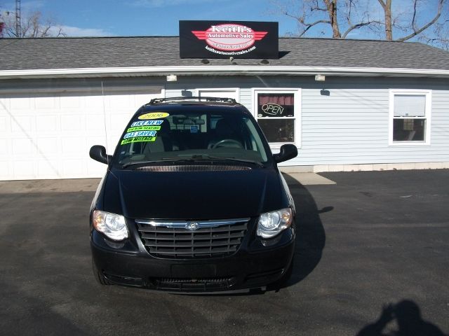 2006 Chrysler Town and Country 3.5