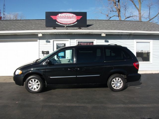 2006 Chrysler Town and Country 3.5