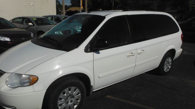 2006 Chrysler Town and Country Elk Conversion Van