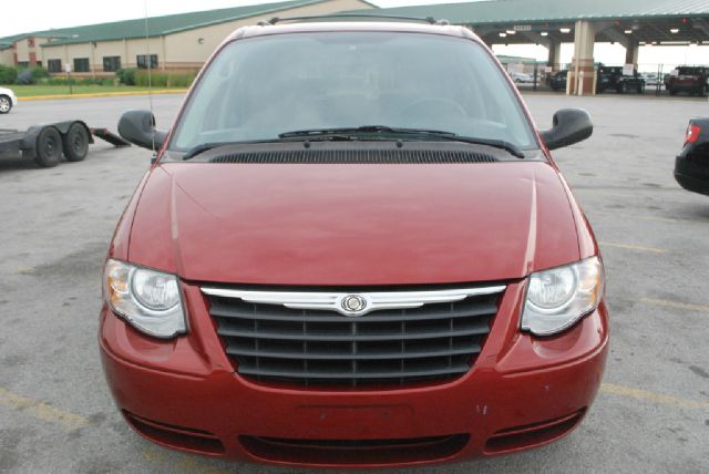 2006 Chrysler Town and Country 3.5