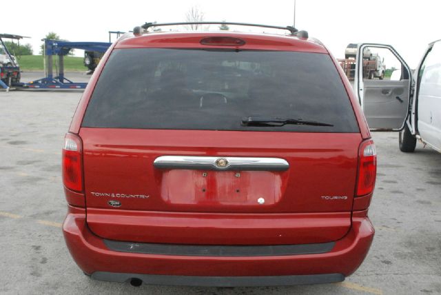 2006 Chrysler Town and Country 3.5
