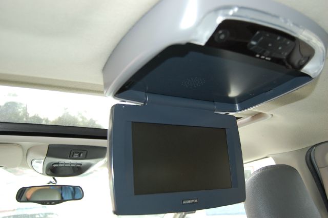 2006 Chrysler Town and Country SLT 25