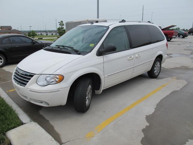 2006 Chrysler Town and Country BGT