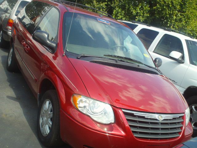2006 Chrysler Town and Country 3.5