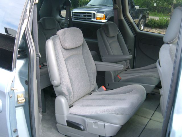 2006 Chrysler Town and Country 3.5