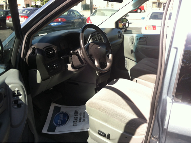 2006 Chrysler Town and Country 3.5