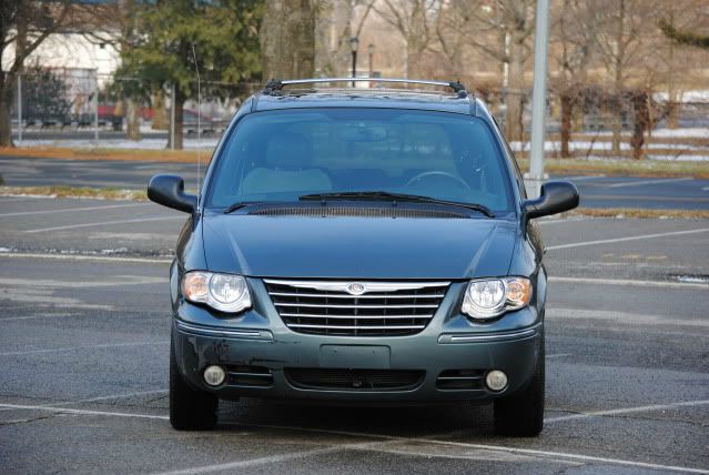 2006 Chrysler Town and Country SLT 25
