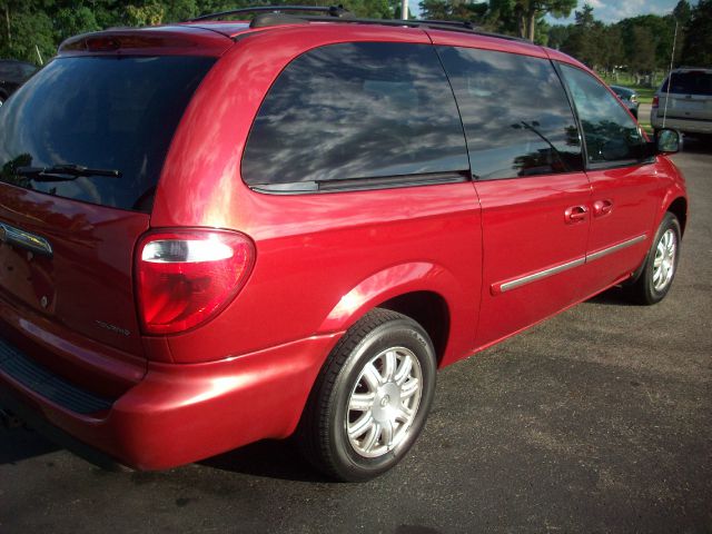 2006 Chrysler Town and Country 3.5
