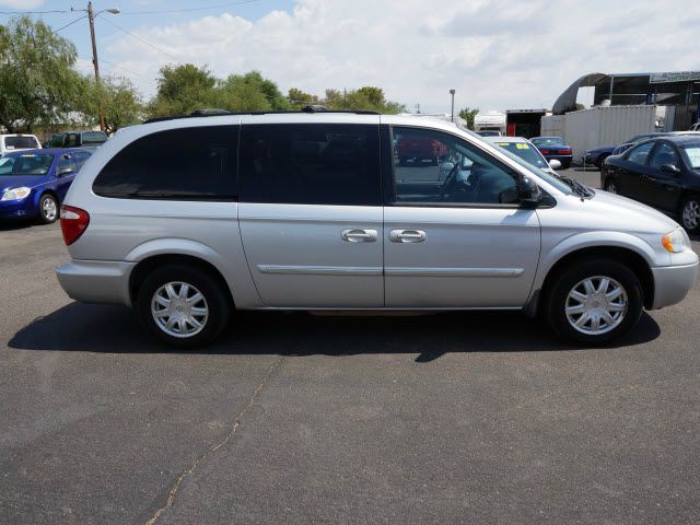 2006 Chrysler Town and Country 3.5