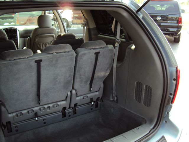 2006 Chrysler Town and Country 3.5