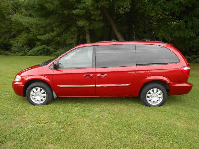 2006 Chrysler Town and Country 3.5