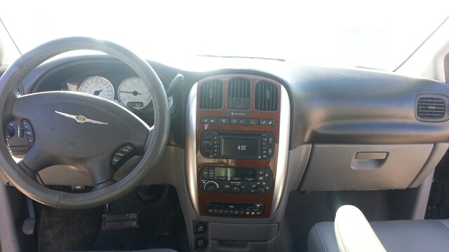 2006 Chrysler Town and Country 3.5