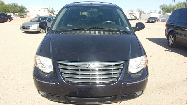 2006 Chrysler Town and Country 3.5