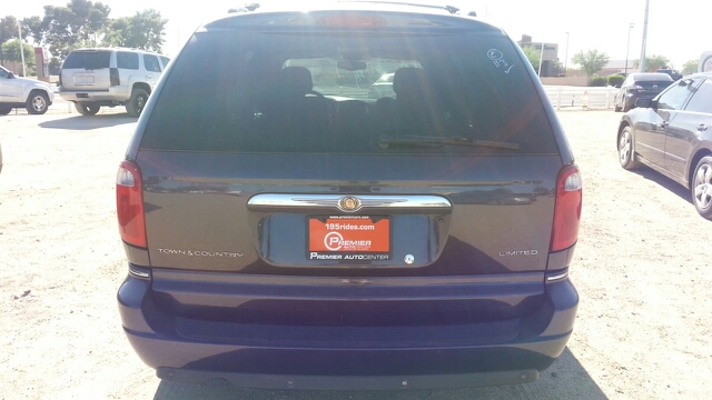 2006 Chrysler Town and Country 3.5