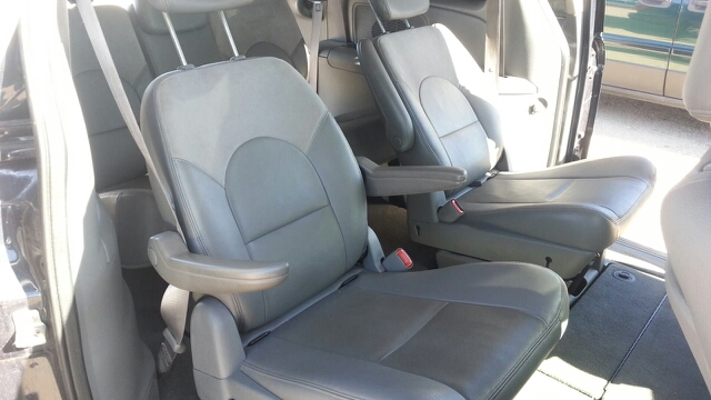 2006 Chrysler Town and Country 3.5