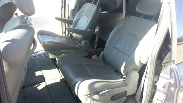 2006 Chrysler Town and Country 3.5