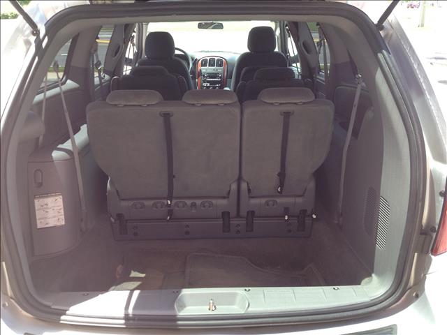 2006 Chrysler Town and Country Elk Conversion Van