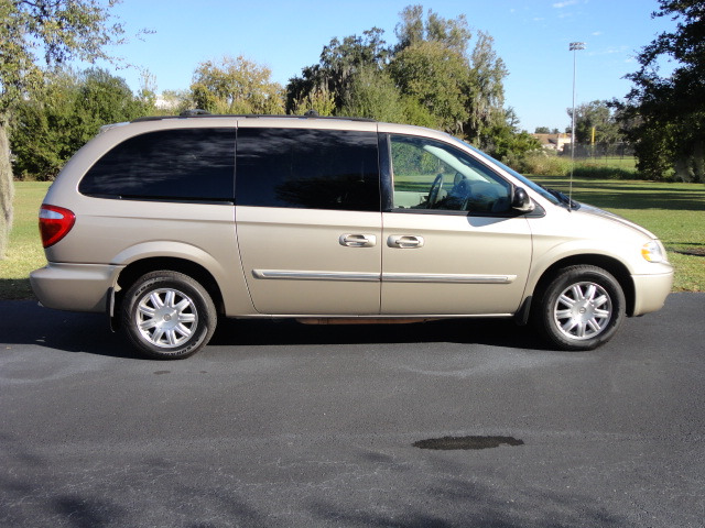 2007 Chrysler Town and Country 3.5