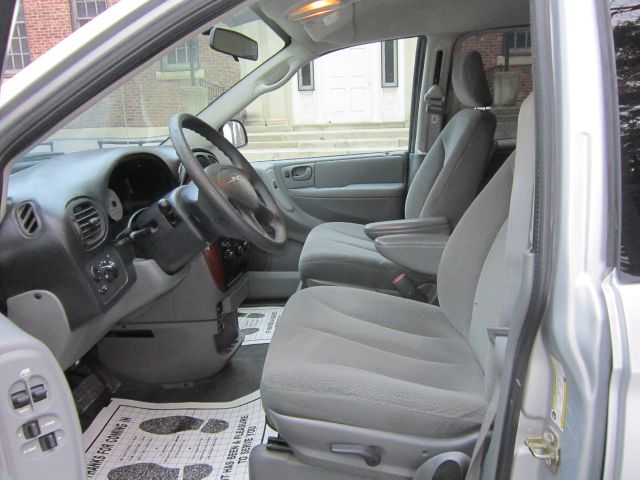 2007 Chrysler Town and Country Elk Conversion Van