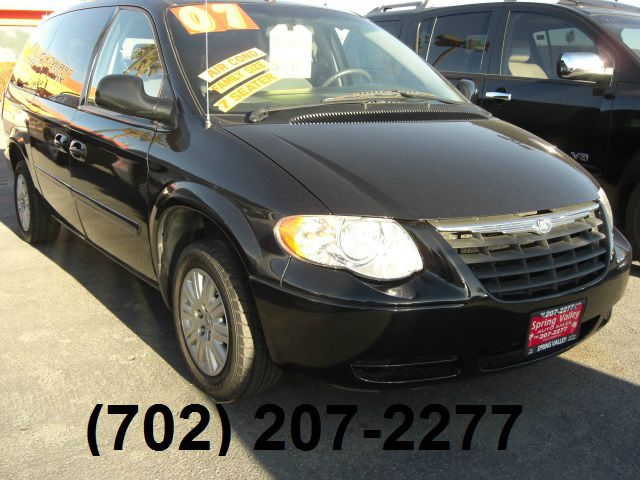2007 Chrysler Town and Country Elk Conversion Van