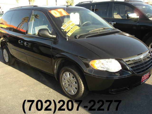 2007 Chrysler Town and Country Elk Conversion Van